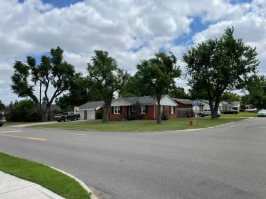 Main picture of 1631 Andover Ct