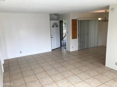 Main picture of 8624 Park St