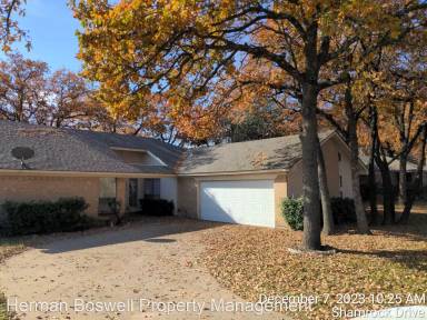 Main picture of 5904 Shamrock Dr