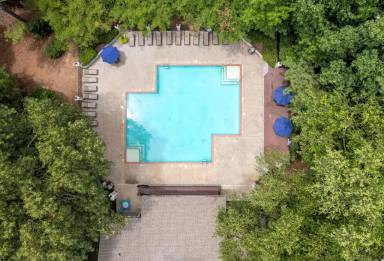 Main picture of 1325 Riverside Pkwy
