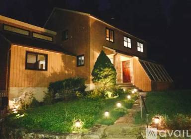 Main picture of 2 Twin Pond Dr