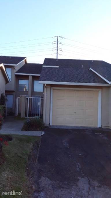 Main picture of 2266 Piccardo Cir