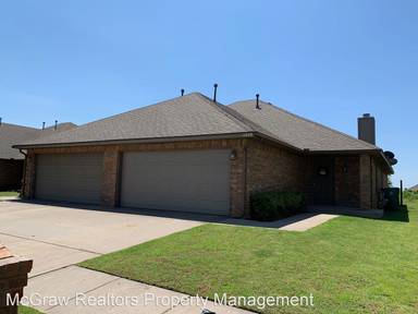 Main picture of 11428 NW 9th Ter