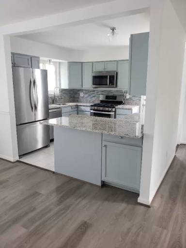 Main picture of 8203 Evelyn Ln