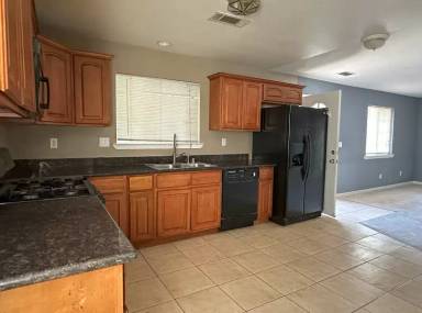 Main picture of 101 Solano Ave