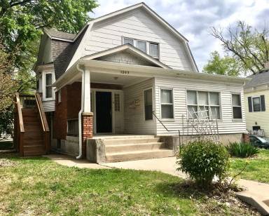 Main picture of 1203 E Walnut St