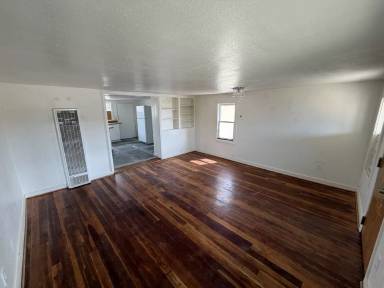 Main picture of 1815 N Union Ave