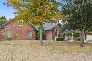 Main picture of 302 Ceniza Ridge Dr