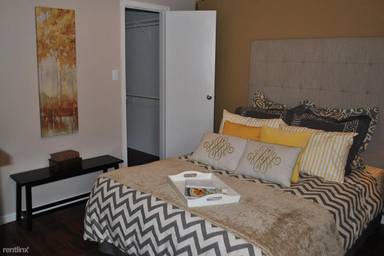 Main picture of The Daphne Apartments