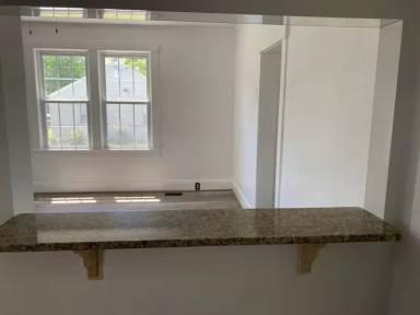 Main picture of 2537 Vincent Ave