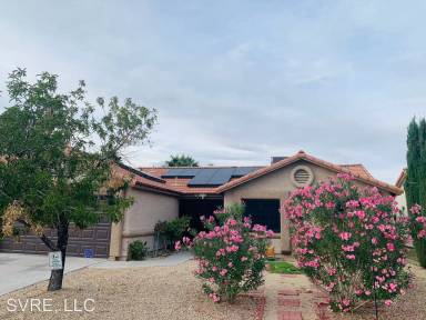Main picture of 1744 Leatherleaf Dr