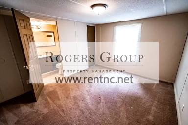 Main picture of 120 Woodway Dr