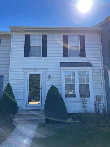 Main picture of 7851 Paddock Way