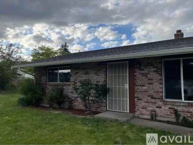 Main picture of 3507 182nd St E