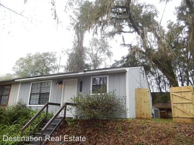 Main picture of 2469 Raymond Diehl Rd