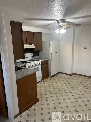 Main picture of 706 S Monroe St