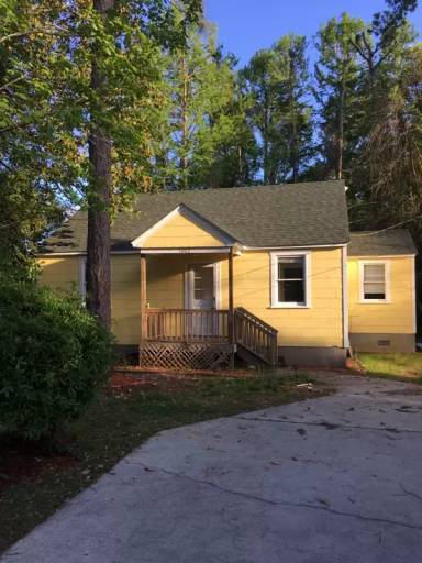 Main picture of 1002 Cypress Dr