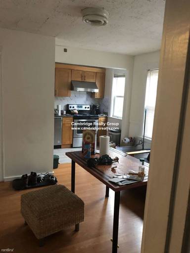 Main picture of 33 Jefferson St