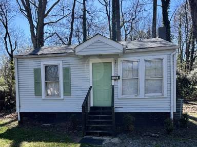 Main picture of 731 Elm St