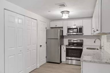 Main picture of 267 Mill St