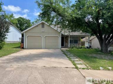 Main picture of 2600 Sweet Clover Dr