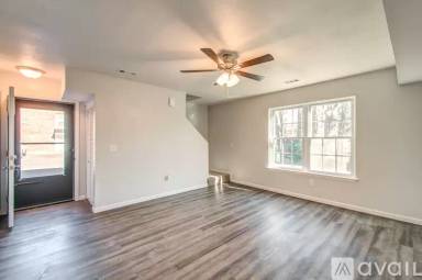 Main picture of 606 Granville Rd