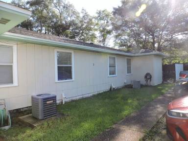 Main picture of 130 E Nine Mile Rd