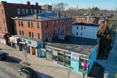 Main picture of 834 Park St
