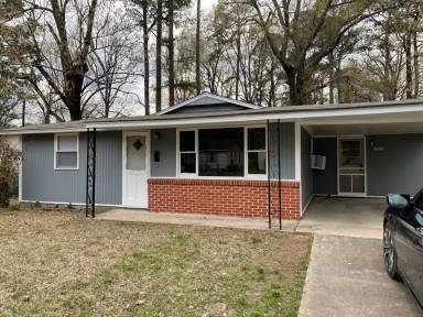 Main picture of 2816 S Orlando St