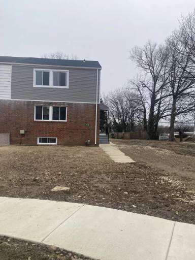 Main picture of 2119 S Williams Cir