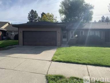 Main picture of 202 N Lava Ln