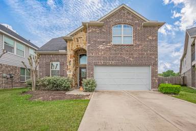 Main picture of 2410 Village Water Ct