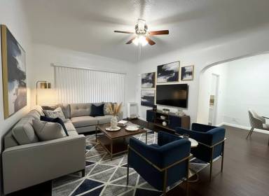 Main picture of 2390 Cedar Ave