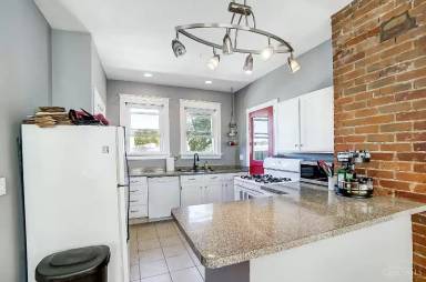 Main picture of 3766 Isabella Ave