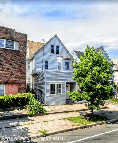 Main picture of 113 Boston Post Rd