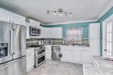 Main picture of 130 Heather Dr