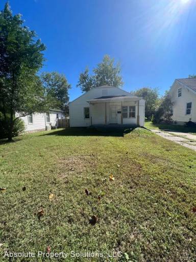 Main picture of 1032 W Locust St