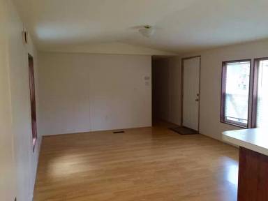 Main picture of 131 E Cedar Grove Ln