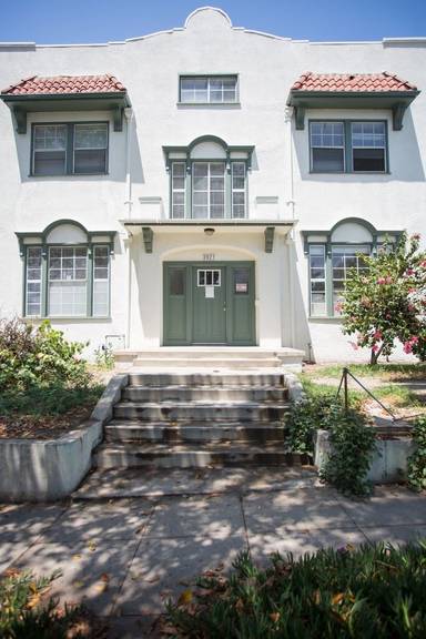 Main picture of 3921 Marathon St