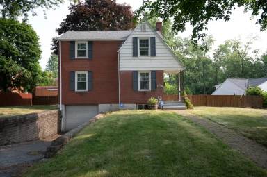 Main picture of 1104 Shadycrest Dr