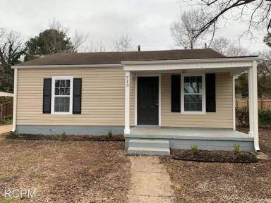 Main picture of 713 10th St NW