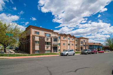 Main picture of 2034 W Plum St