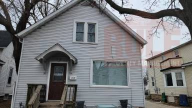 Main picture of 713 Chicago St