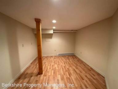 Main picture of 17 E Housatonic St