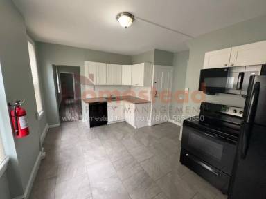 Main picture of 804 DeKalb St