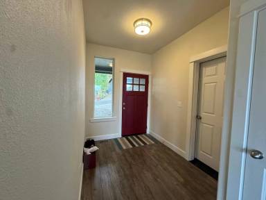 Main picture of 1811 NE Alameda Ave