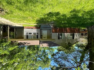 Main picture of 420 Lawrence Rd