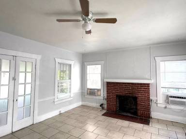 Main picture of 103 N 17th St W