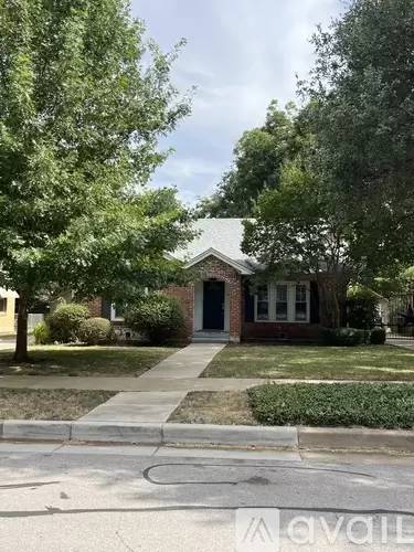 Main picture of 3913 El Campo Ave