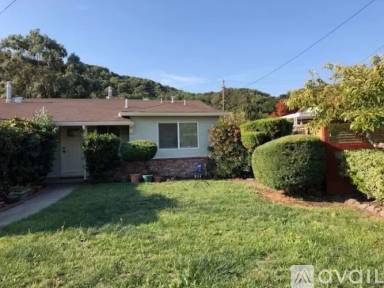 Main picture of 2324 Doidge Ave